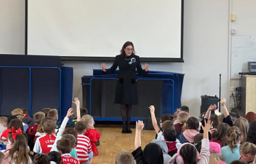 Rebecca joins Leigh Beck Junior School on Canvey in celebrating World Book Day